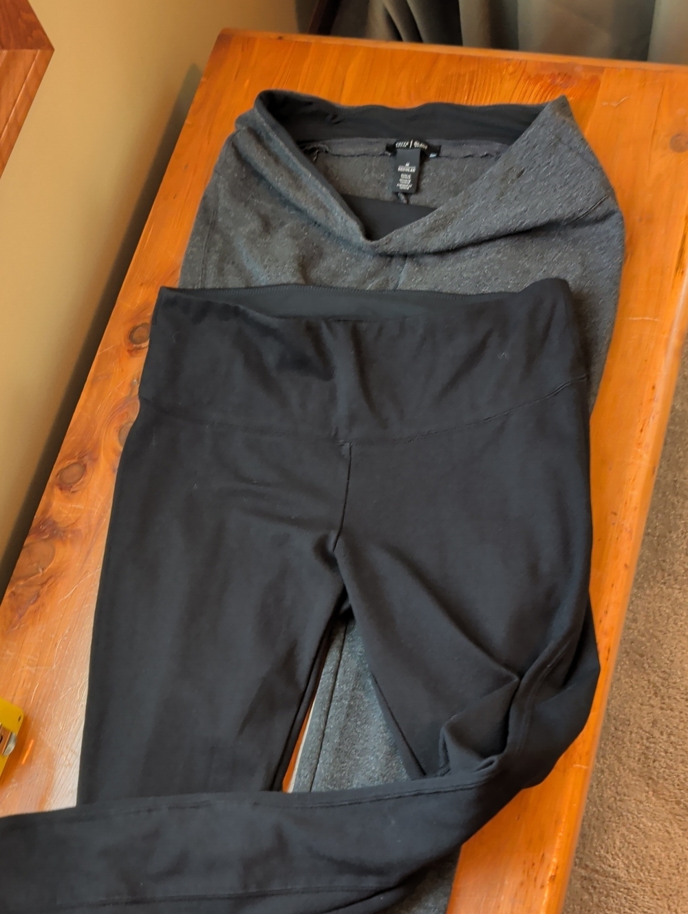 WHBM leggings Bundle 🌻